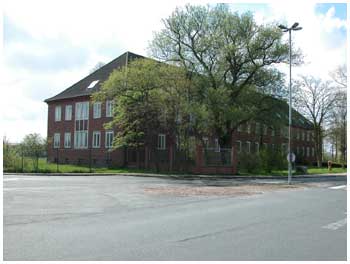 MainGateBarracks2